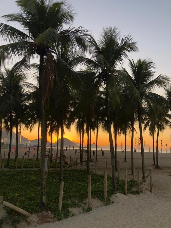 Copa Beach Home - Copacabana Posto 4 Quadra Da Praia リオデジャネイロ エクステリア 写真
